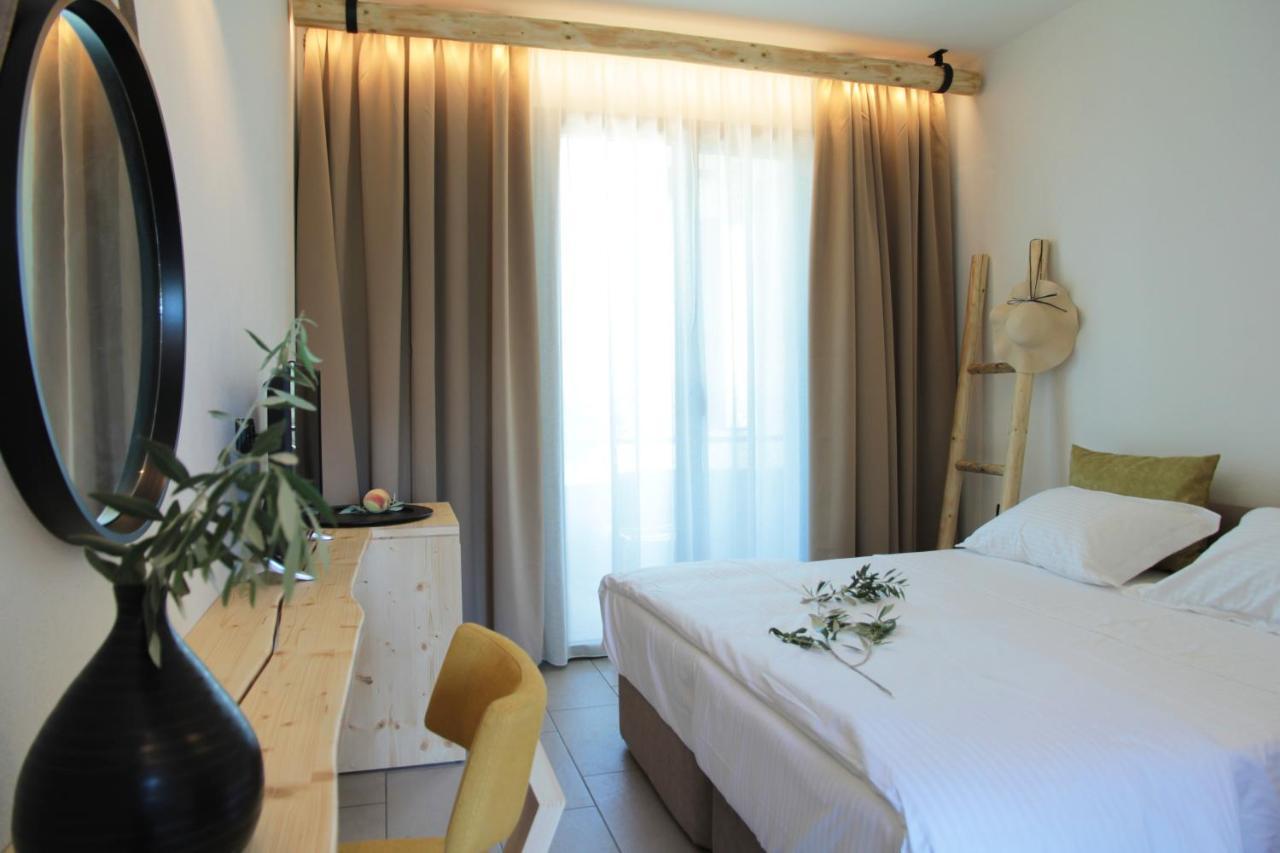 Filippos Hotel Skala Rachoni  Exteriör bild