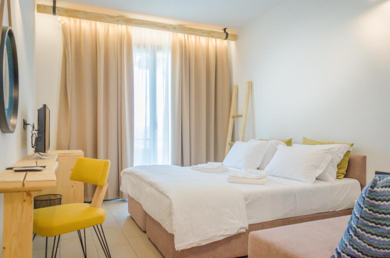 Filippos Hotel Skala Rachoni  Exteriör bild