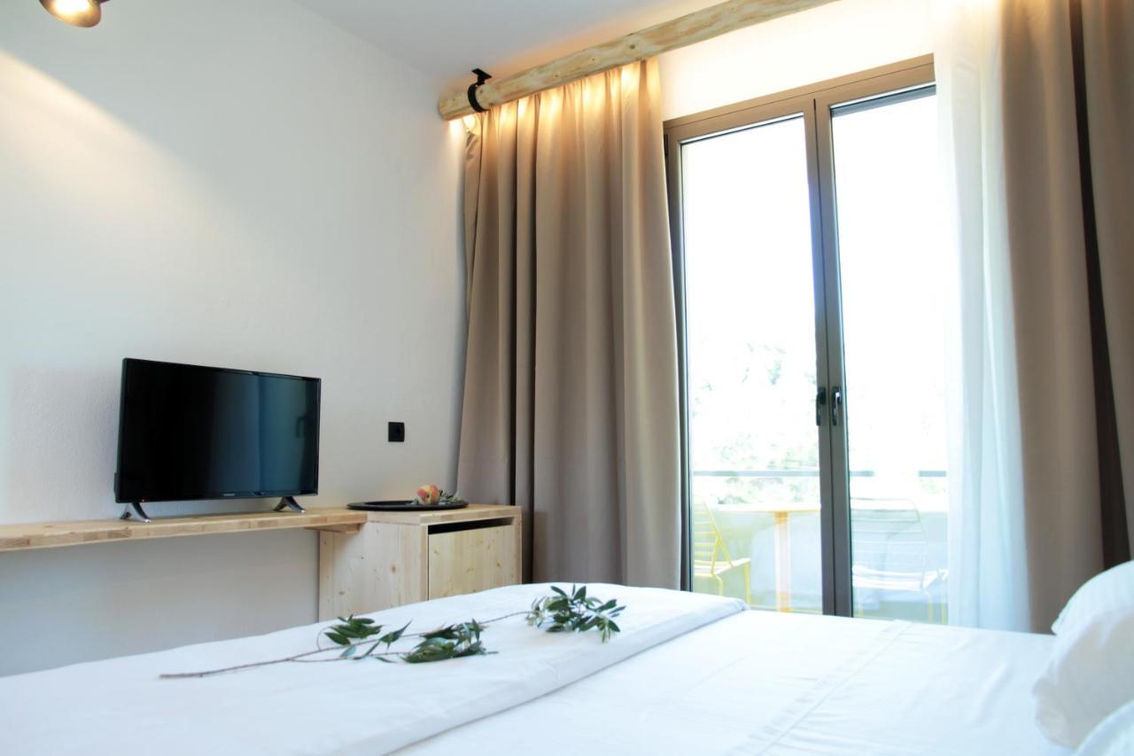 Filippos Hotel Skala Rachoni  Exteriör bild