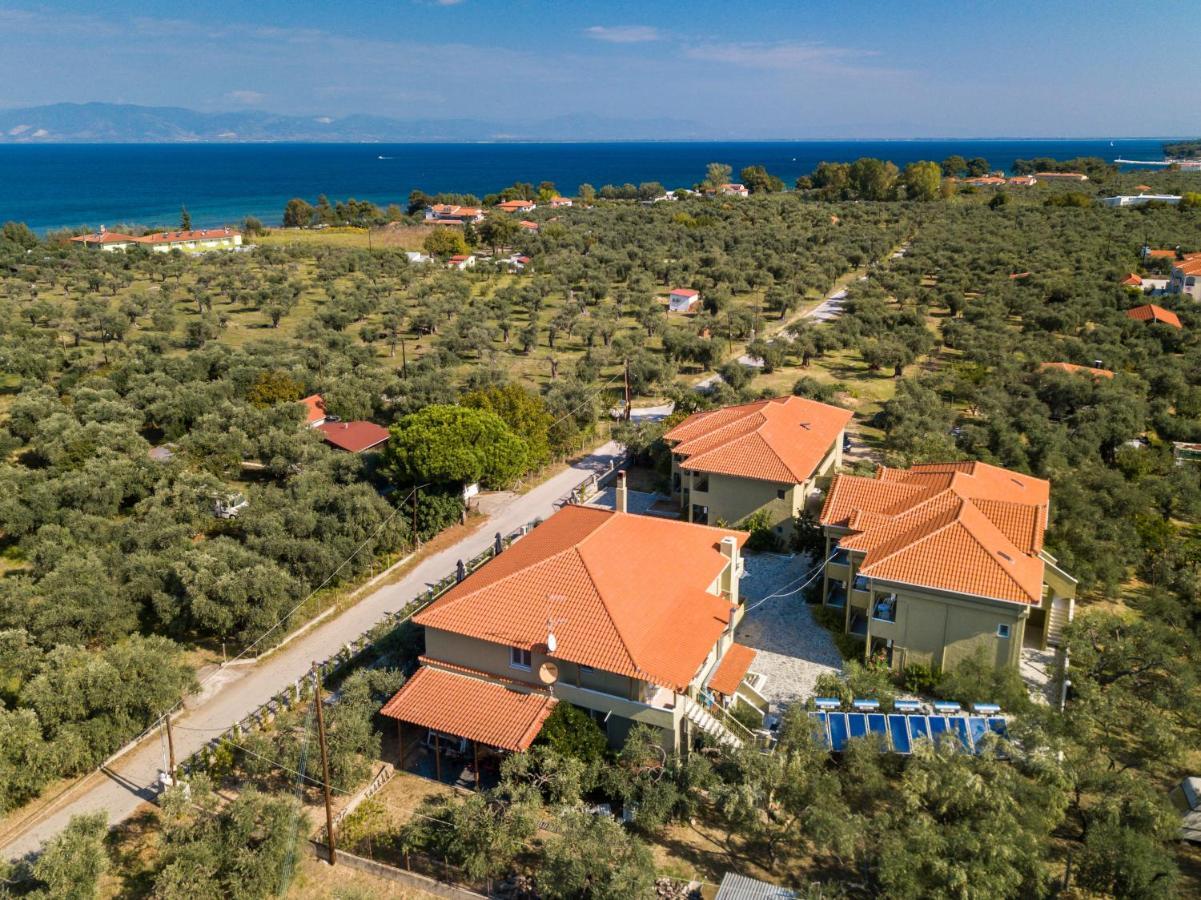 Filippos Hotel Skala Rachoni  Exteriör bild